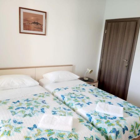 Apartment Luna Tribunj Tribunj  Ngoại thất bức ảnh